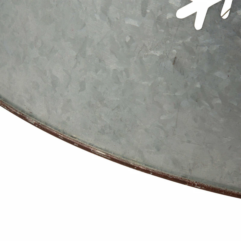 Best reviews of ๐ Glitzhome 26"D Snowflake Diecut Metal Tree Collar With Light String โ - Image 6